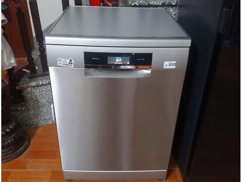 Tại Sao Máy Rửa Bát Bosch Serie 8 Không Mở Cửa Tự Động Sau Khi Rửa?