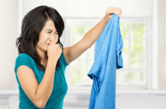 Giải Pháp Hiệu Quả Để Xử Lý Quần Áo Ẩm Trong Mùa Nồm