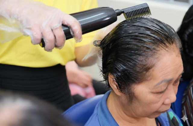 Cách Phủ Bạc Tại Nhà Để Tóc Đen Bóng Như Mới Ra Salon