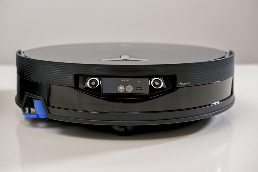 Đánh Giá Robot Hút Bụi Deebot X12 OmniCyclone Tại Việt Nam: Công Nghệ Phun Tia Nước Đột Phá