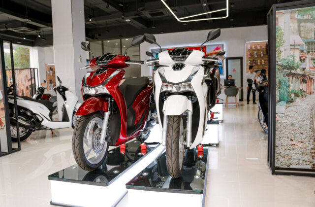 Honda Ra Mắt Giá Mới Cho Các Mẫu Xe Máy: Vision, Air Blade và SH Bị Tác Động Như Thế Nào?