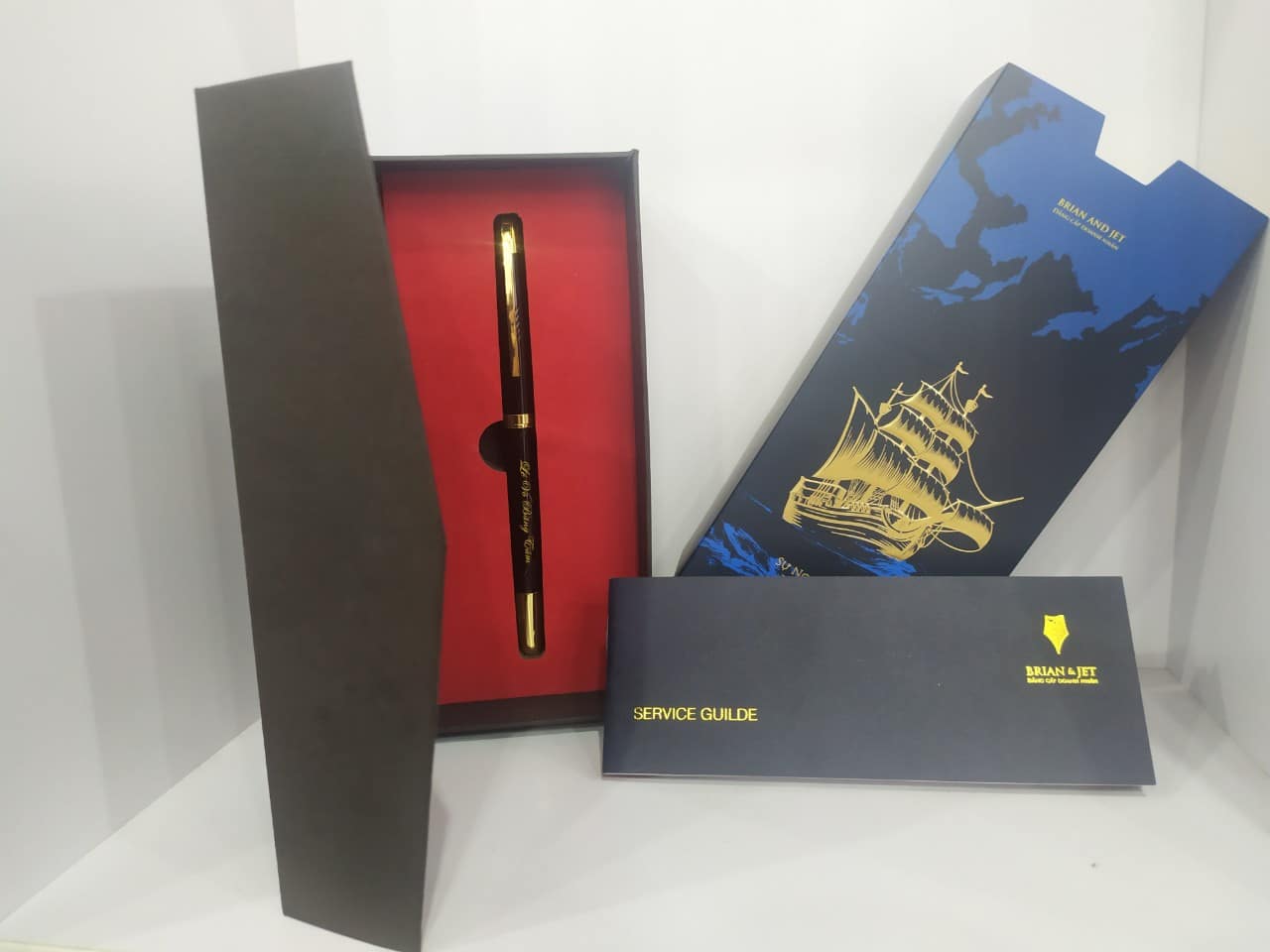 Đánh Giá Chi Tiết Bút Ký Brian & Jet BJ003: Đẳng Cấp Hay Chỉ Quảng Cáo? 2 Thiết kế bút ký doanh nhân Brian & Jet BJ003